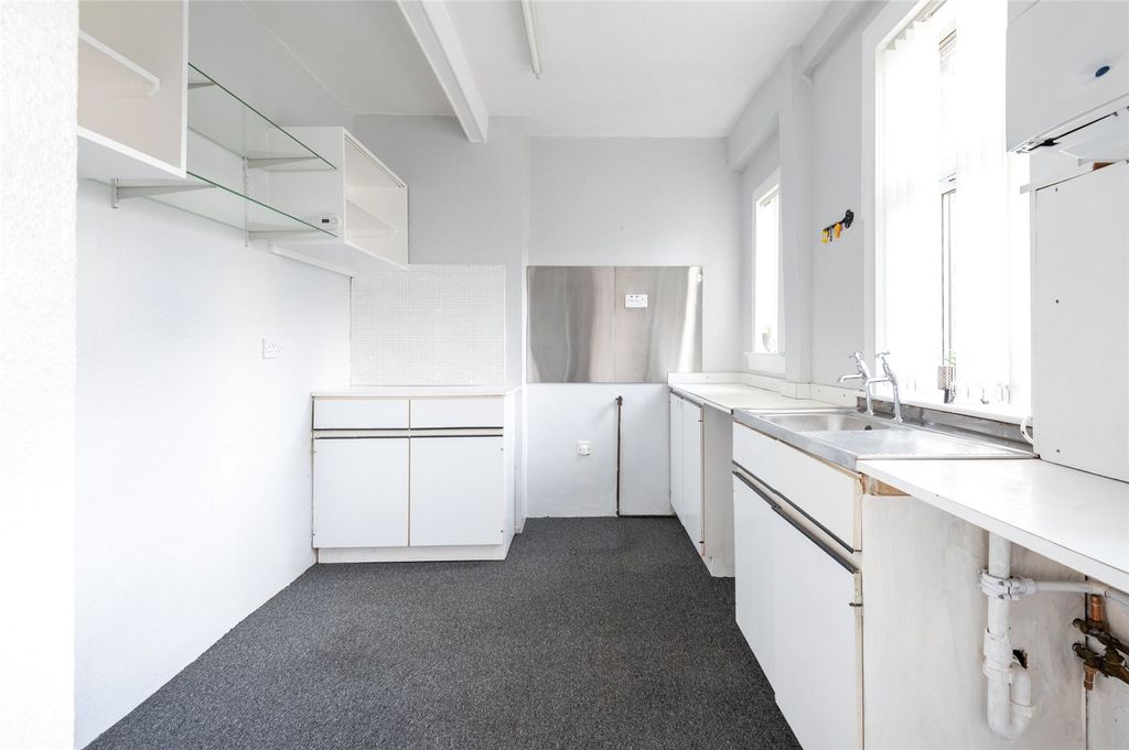 Property photo 2 of 25 Picture 2