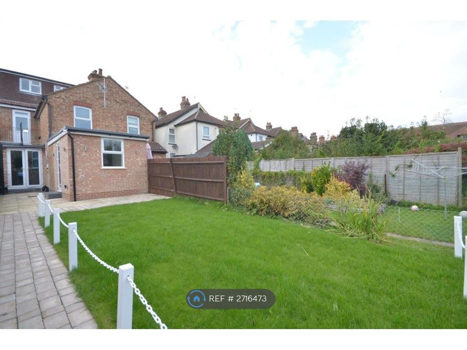 Property photo 2 of 8 Private Garden