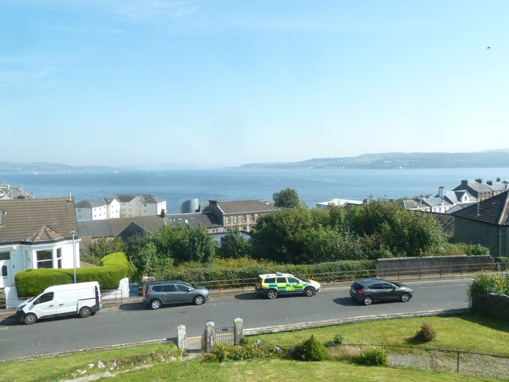 Property photo 2 of 26