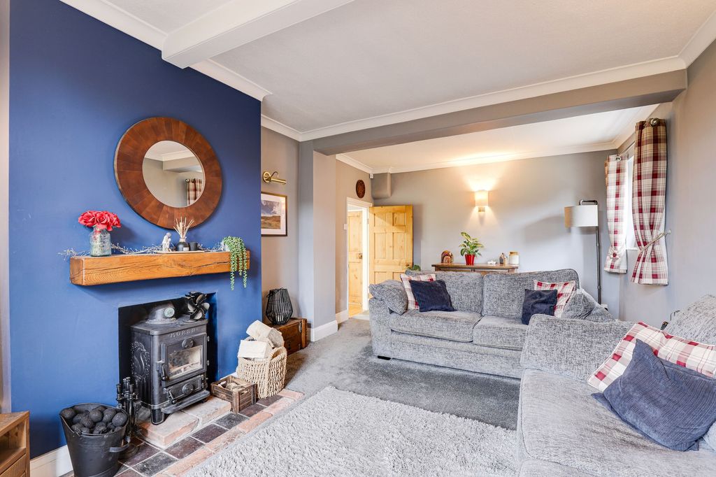 Property photo 2 of 23 Living Room