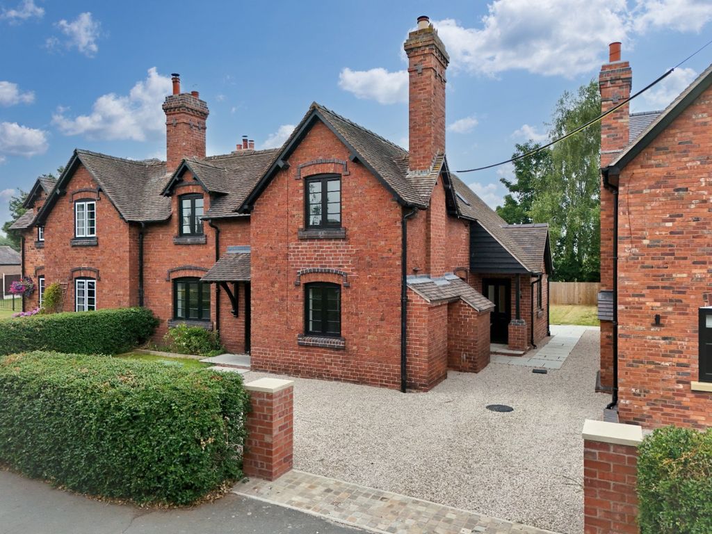 Property photo 1 of 35 3306492