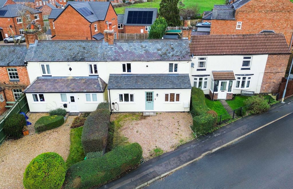 Property photo 2 of 17