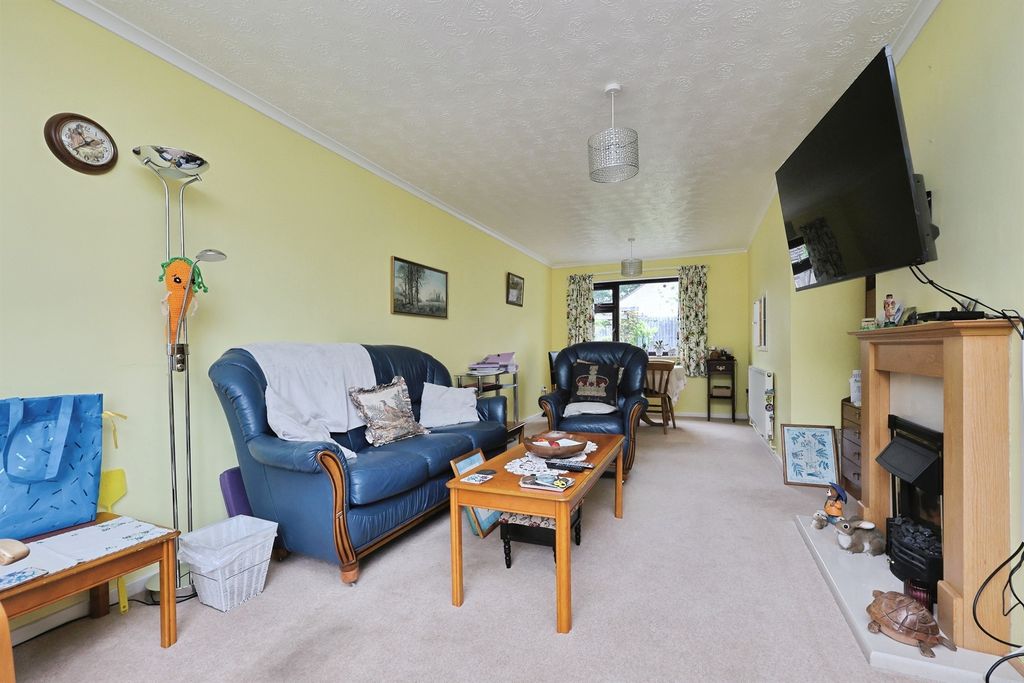 Property photo 3 of 19