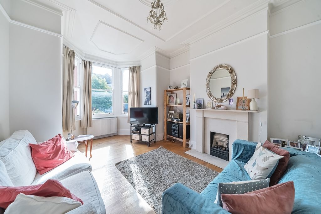Property photo 1 of 20 1317903-1-6863A6c...