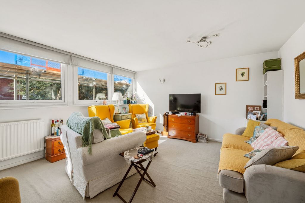 Property photo 2 of 15 Picture No. 13