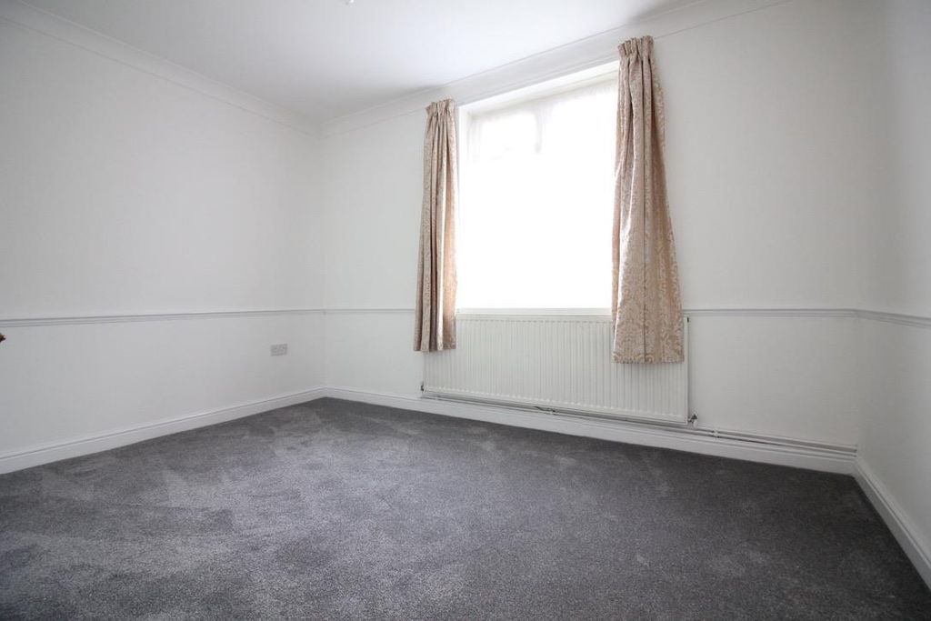 Property photo 2 of 5 Unadjustednonraw_Thumb_225E6.Jpg