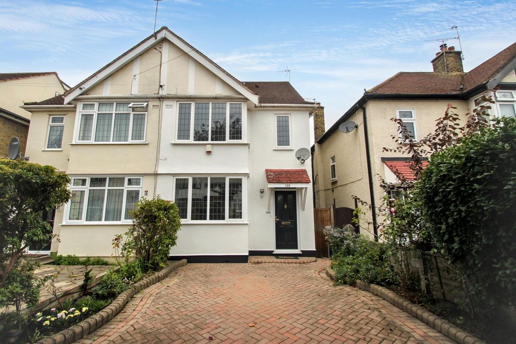 Property photo 1 of 26