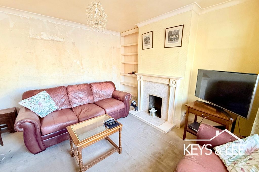 Property photo 3 of 14 4035325