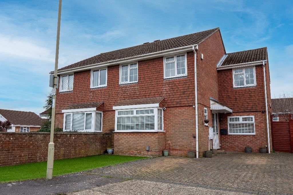 Property photo 1 of 24