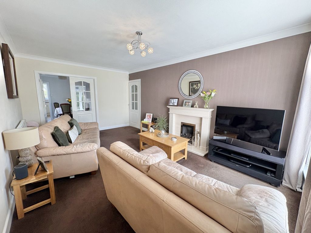 Property photo 3 of 23