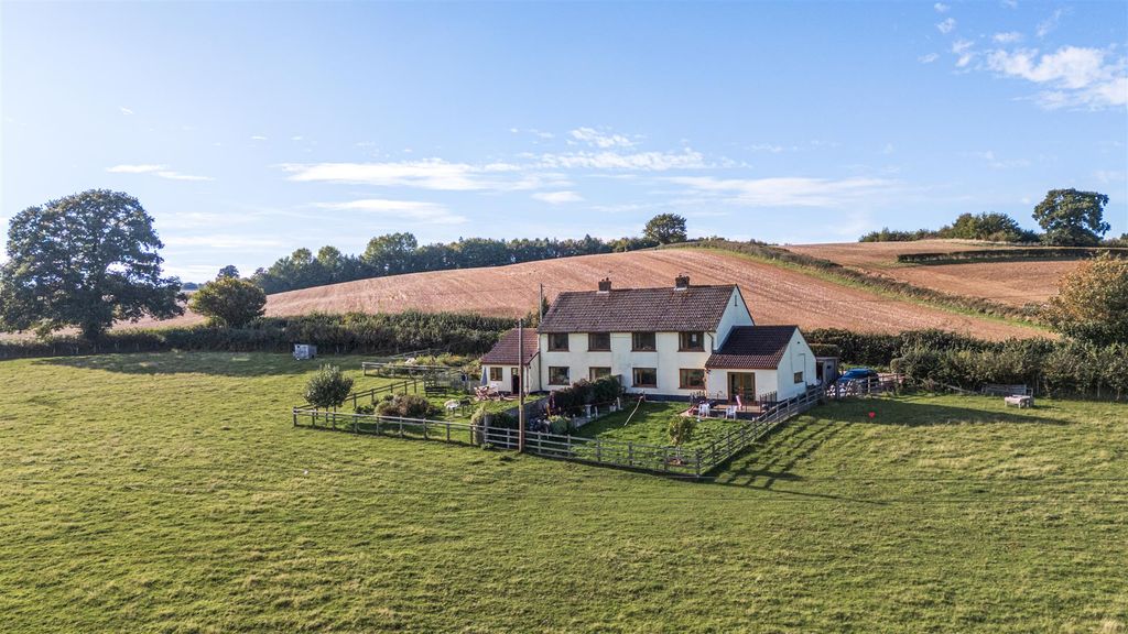 Property photo 2 of 8 Page 4 Large 1358564-30-68dc1d135B95A-Arw.Jpg