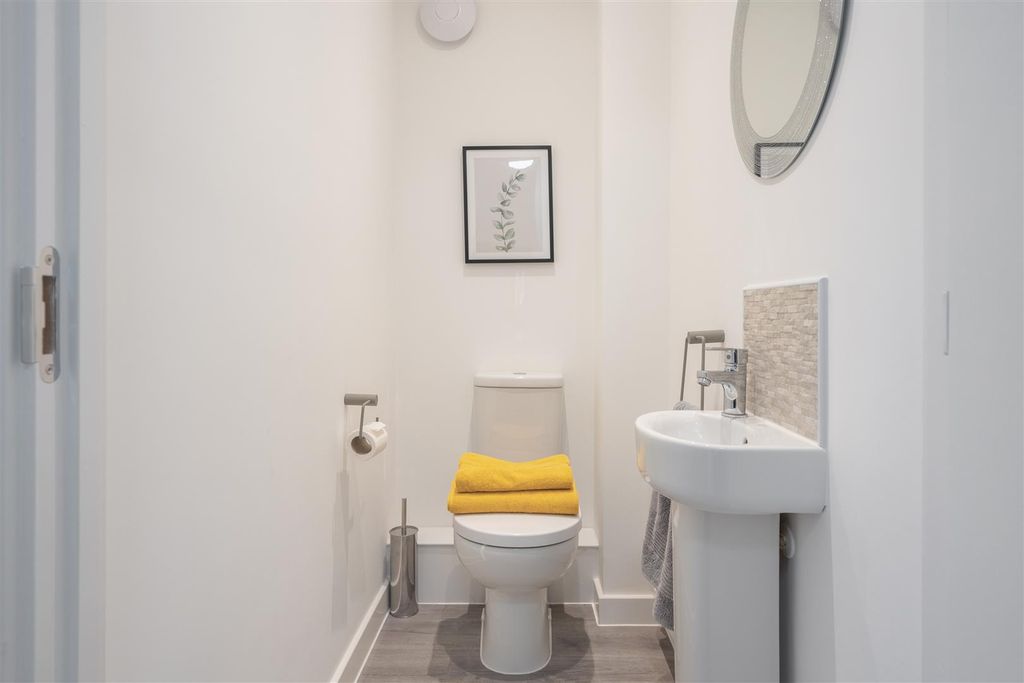 Property photo 3 of 8 7.Jpg