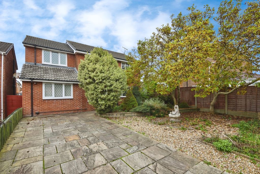 Property photo 2 of 19 Photo