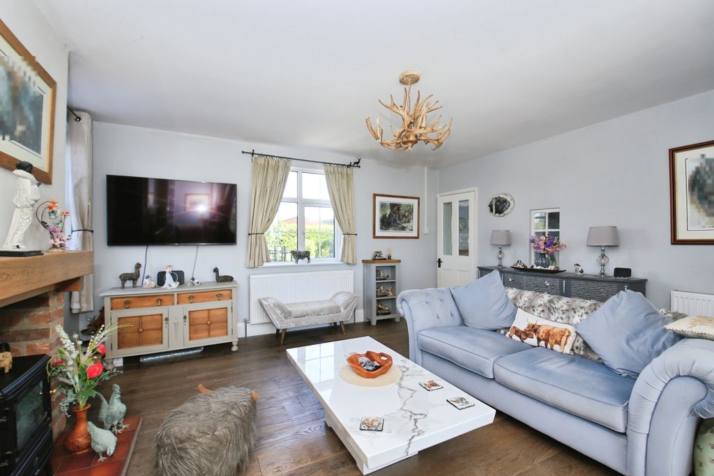Property photo 2 of 41 Img_1857