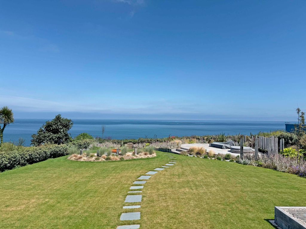 Property photo 2 of 20 Photo 2