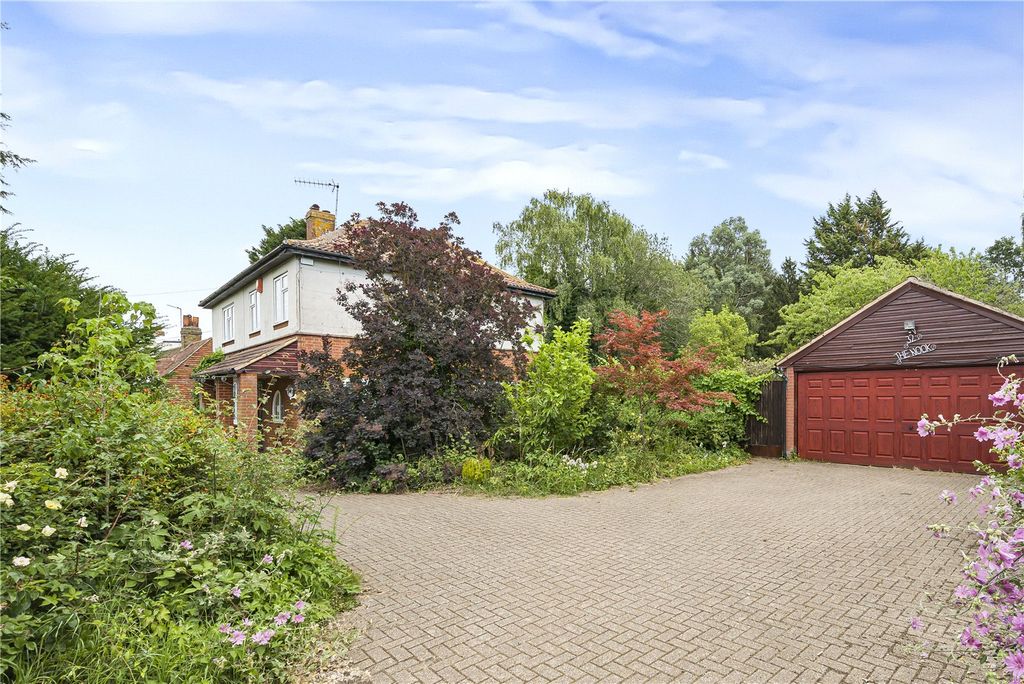 Property photo 1 of 36 Picture No. 04