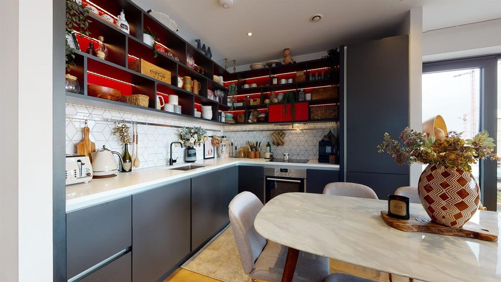 Property photo 2 of 14 62Fb93387d4054001295Edd9_93Ecc881ce8d88A3B382c1Bb8