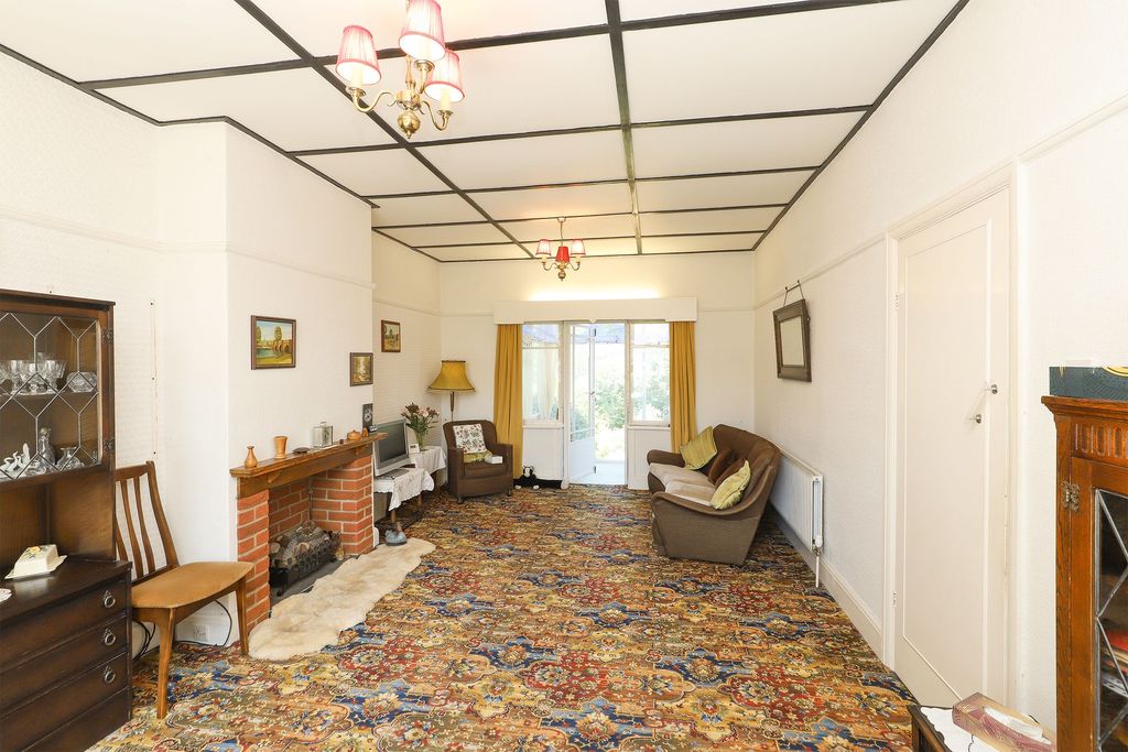 Property photo 3 of 16