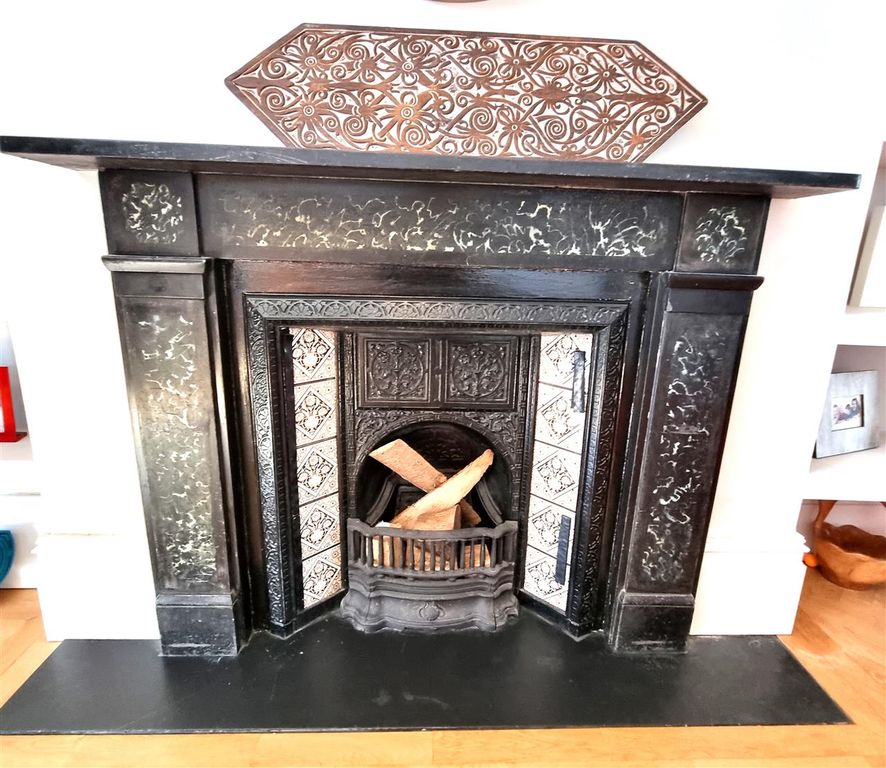 Property photo 3 of 24