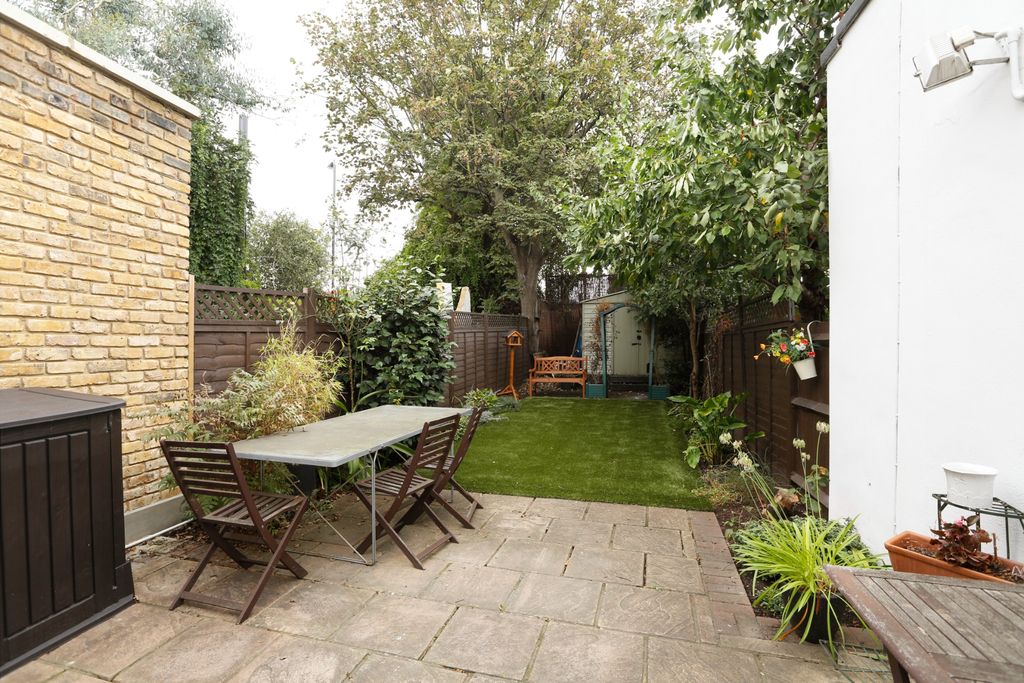 Property photo 2 of 10 Photo 7