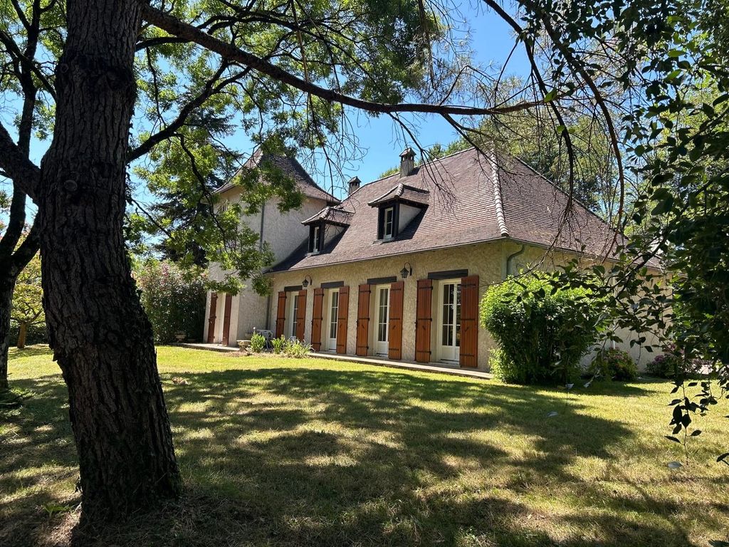 Property photo 1 of 27
