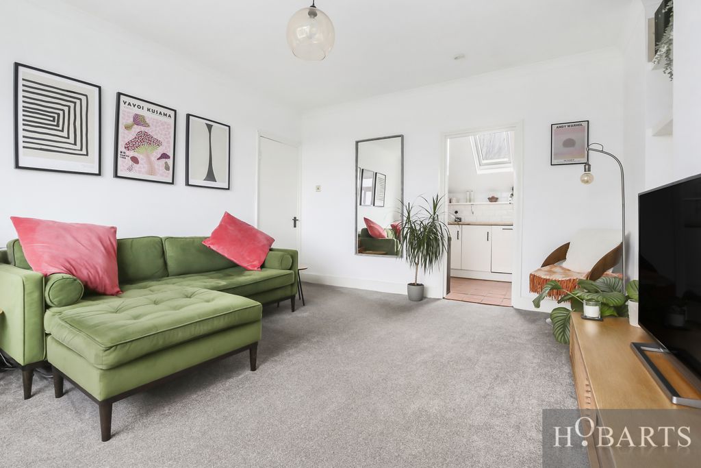 Property photo 2 of 12 Gallery