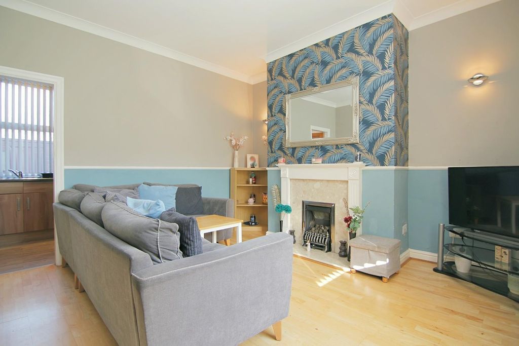 Property photo 2 of 14 Living Room