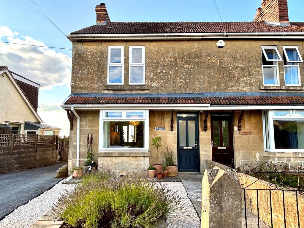 Property photo 2 of 21 Picture No. 30