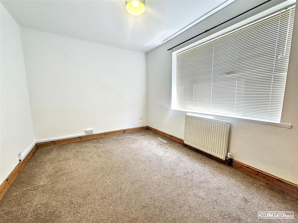 Property photo 2 of 9 Bright And Airy Bedroom With Large Windows...