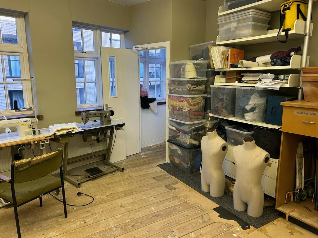 Property photo 2 of 3 Int 3.Jpg