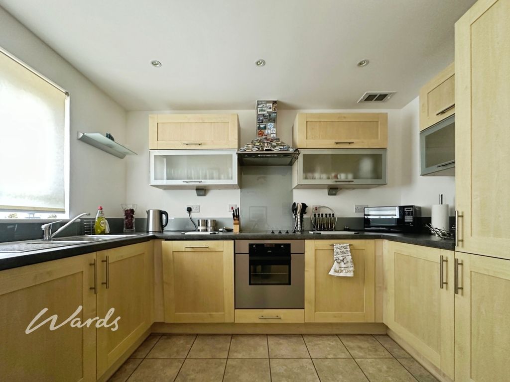 Property photo 2 of 15 Kitchen