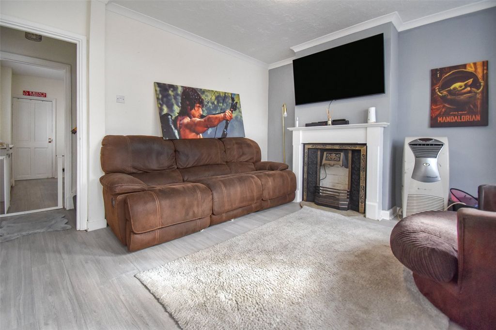 Property photo 2 of 12 Picture No. 06