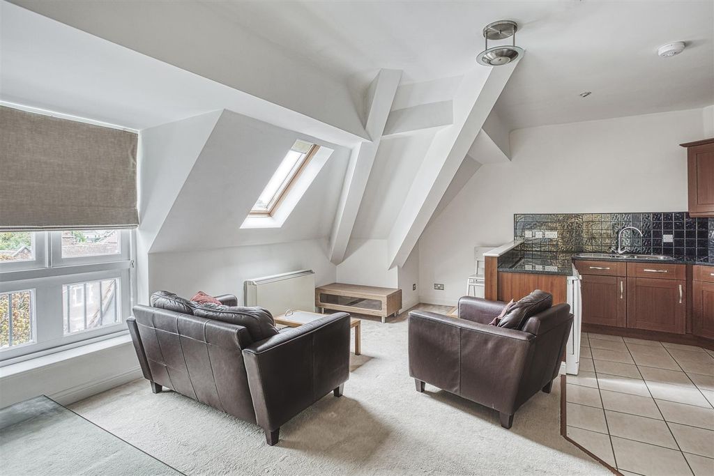 Property photo 3 of 10 Living Room.Jpg