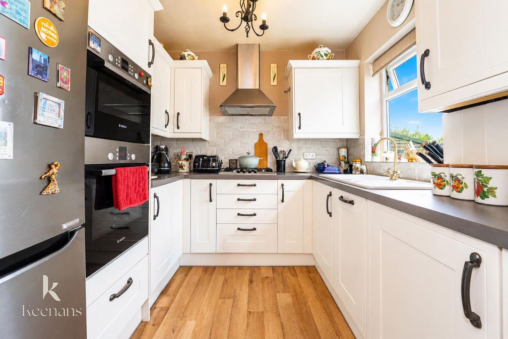 Property photo 2 of 25 18-24.Jpg