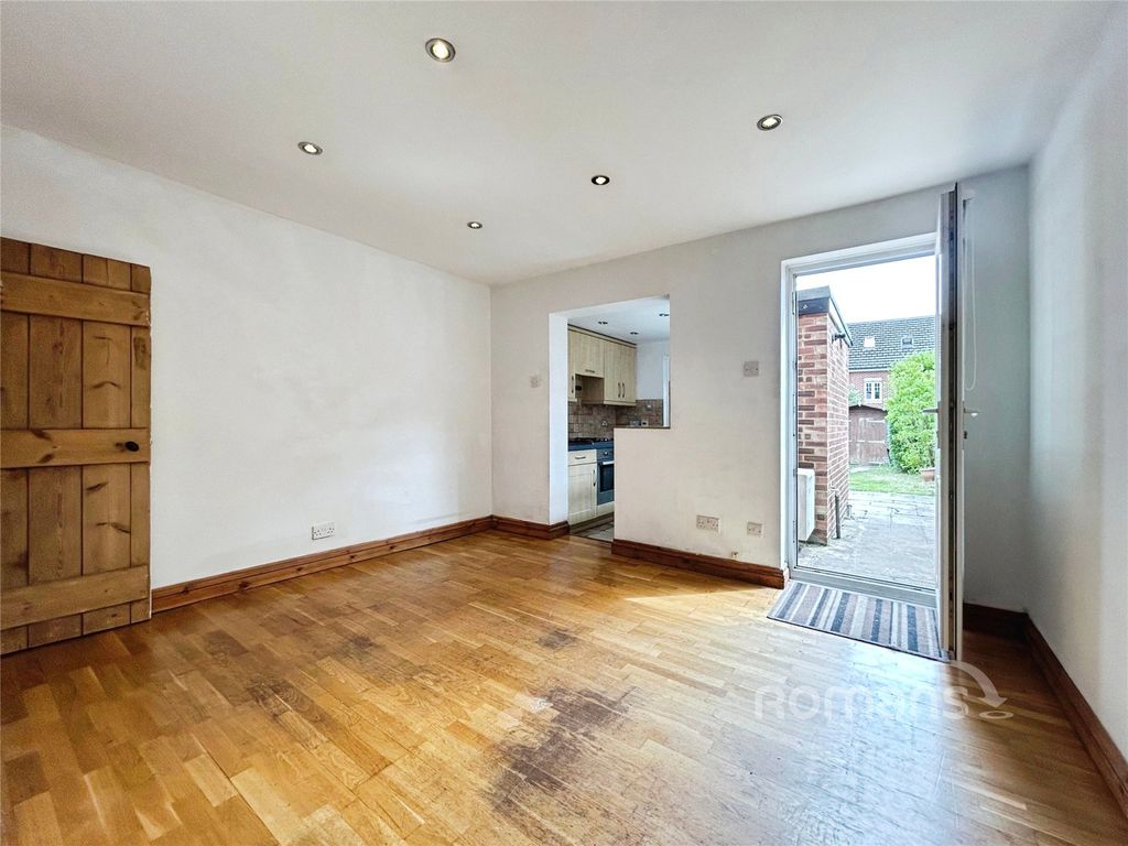 Property photo 2 of 12 Picture No. 07