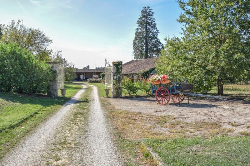 Property photo 1 of 32