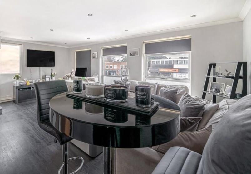 Property photo 2 of 5 Dining Area