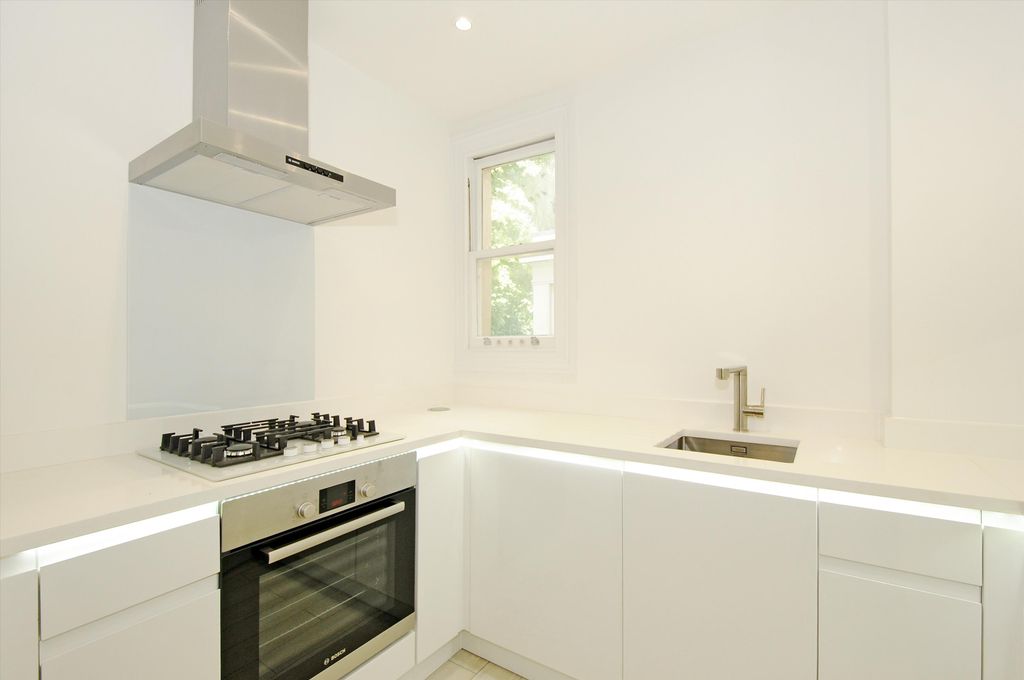 Property photo 2 of 7 Image