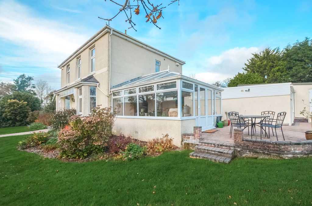 Property photo 1 of 12 Dsc_0541