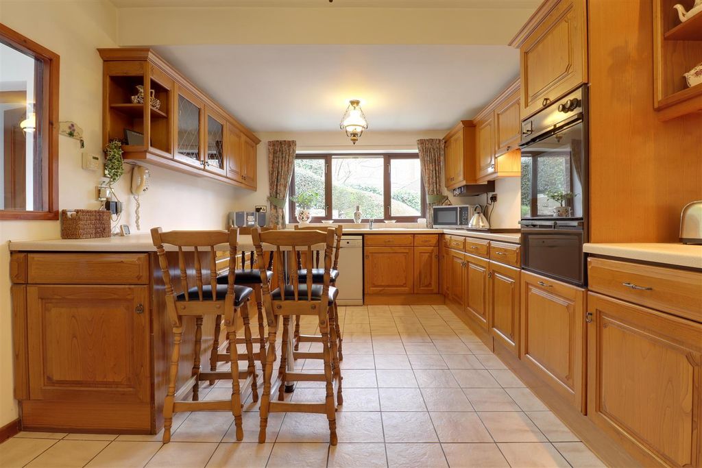 Property photo 3 of 23 Img_5327-Img_5329.Jpg