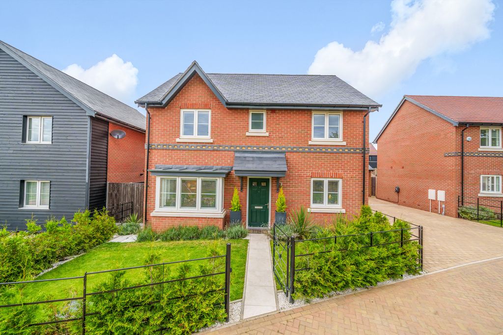 Property photo 1 of 35 Picture No. 01