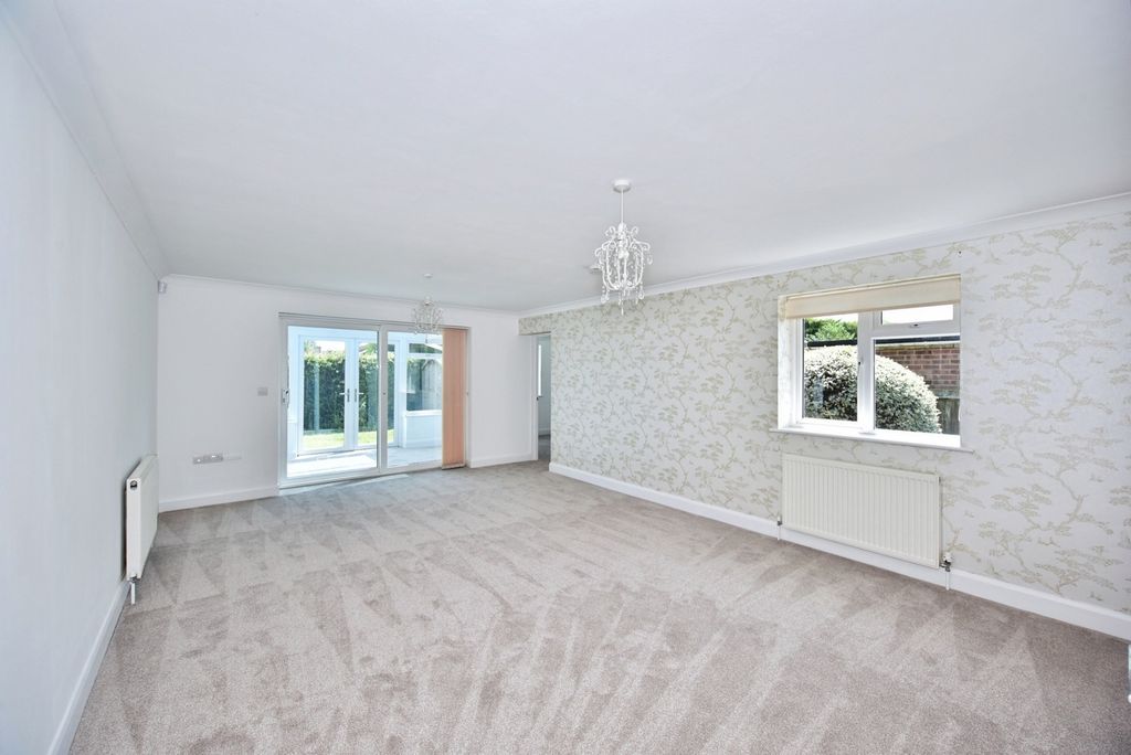 Property photo 3 of 20 Pbox-Img.Jpg