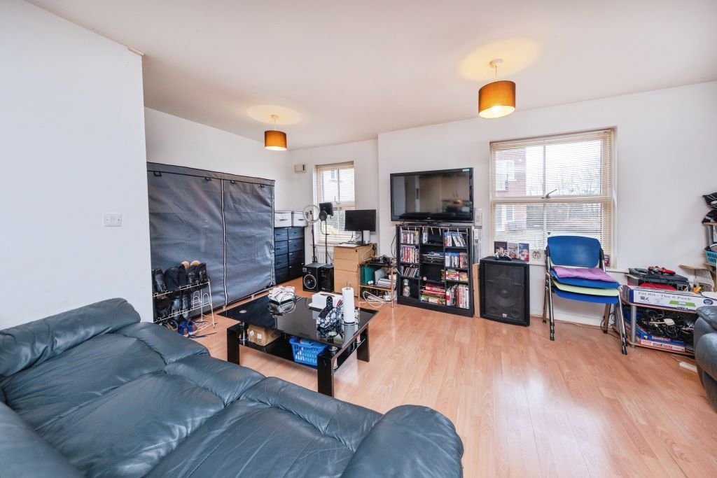 Property photo 2 of 9