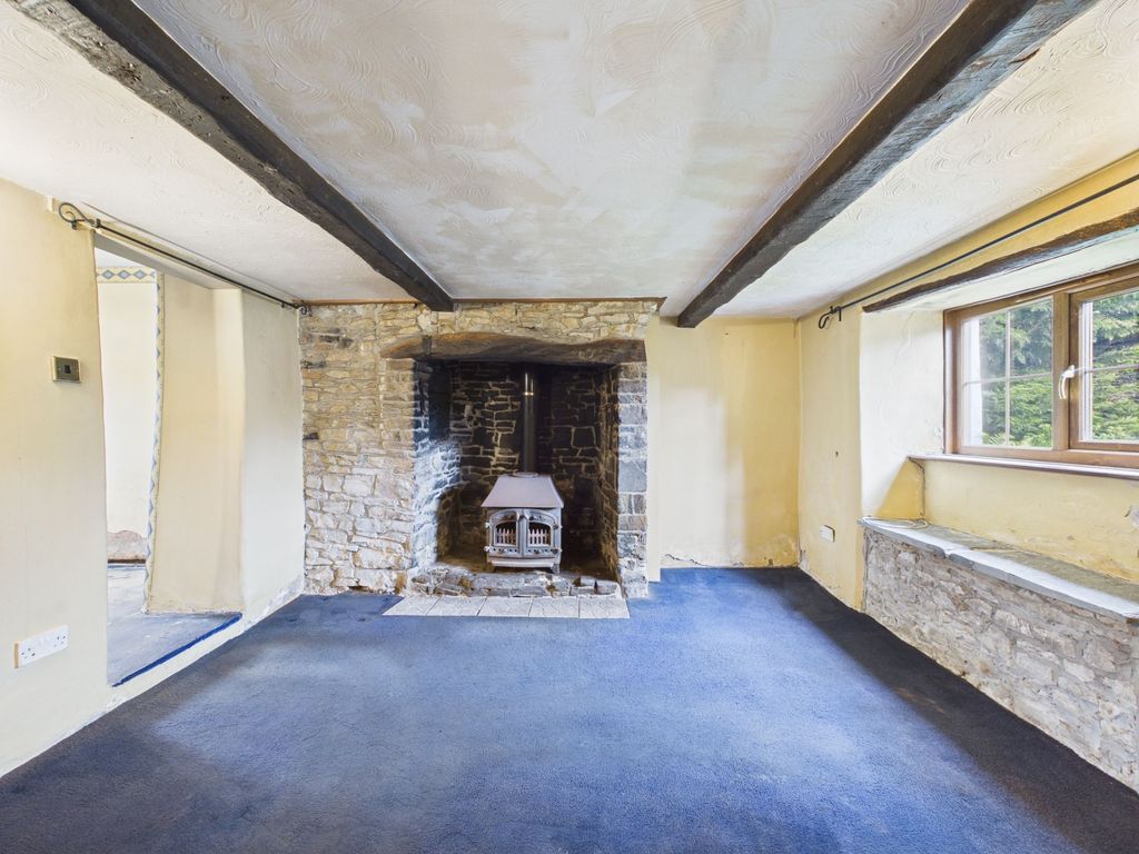 Property photo 3 of 8