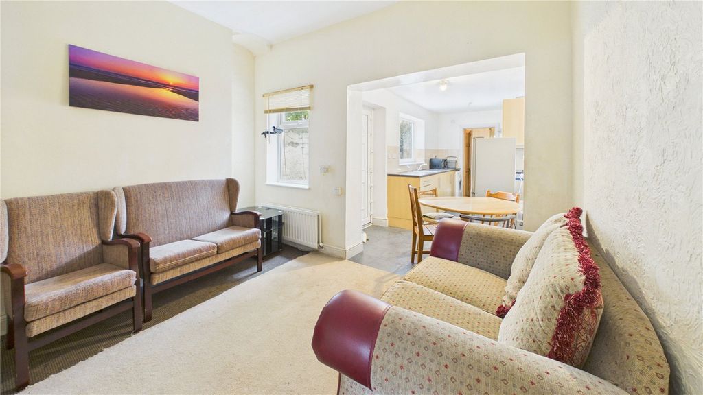 Property photo 3 of 10 Picture No. 07