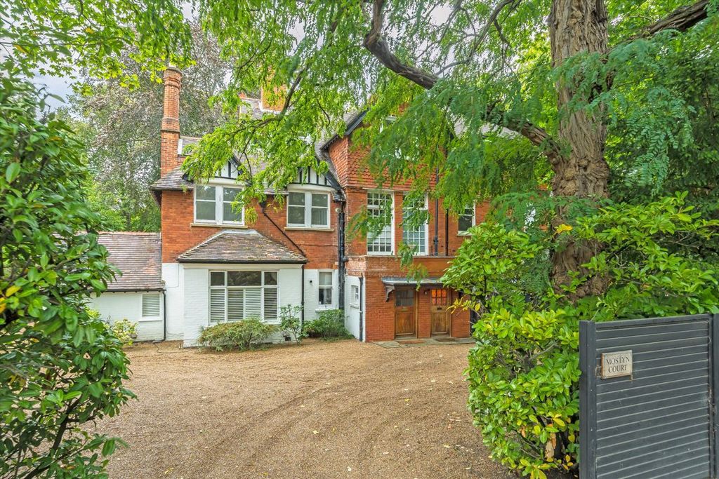 Property photo 1 of 8