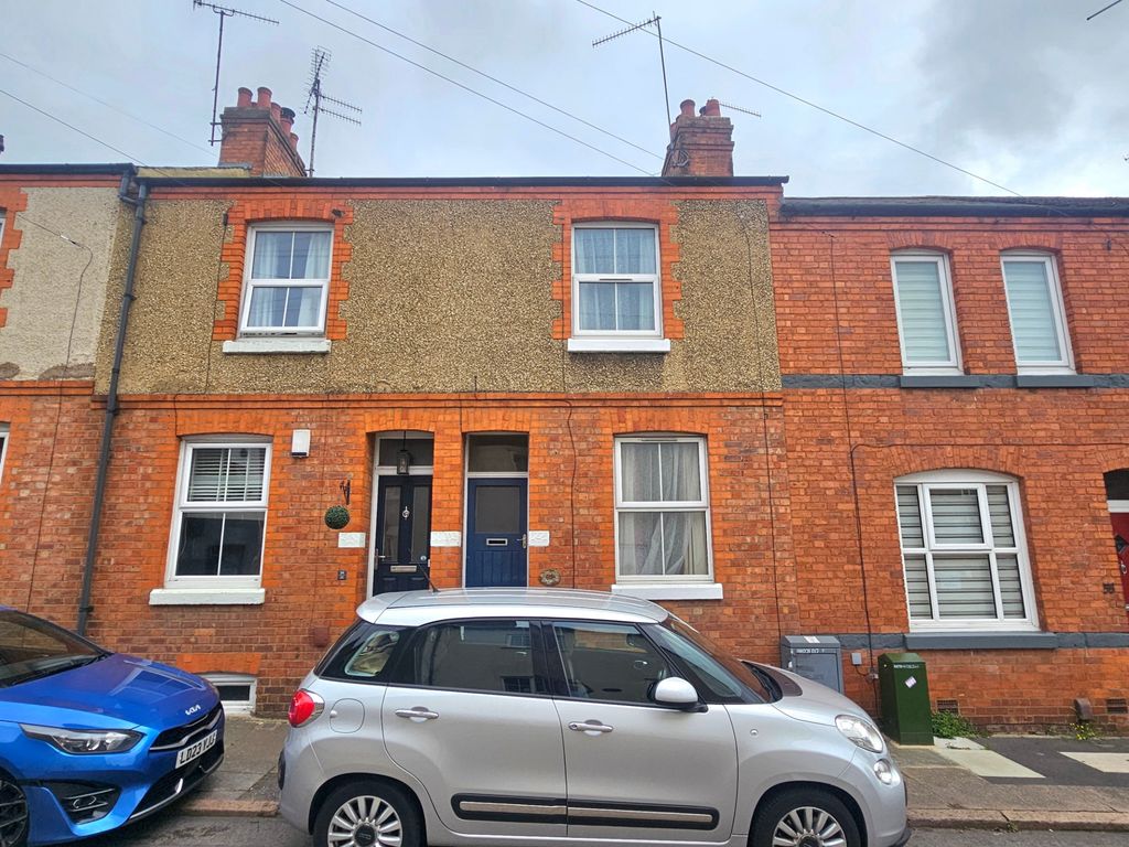 Property photo 1 of 10 High Street