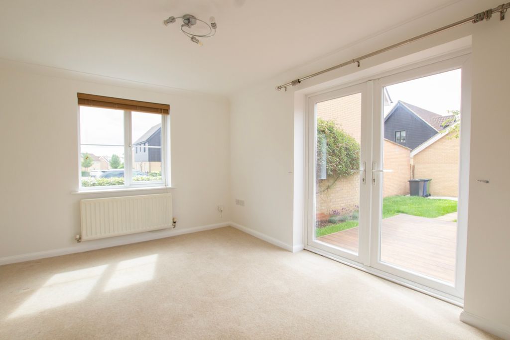 Property photo 2 of 12 Living Room