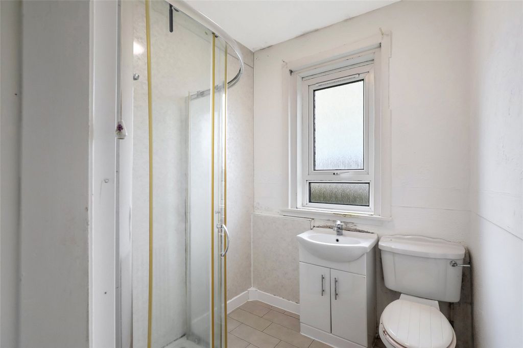 Additional image 8 of 2 bed flat for saleMunro Avenue, Kilmarnock, East Ayrshire KA1