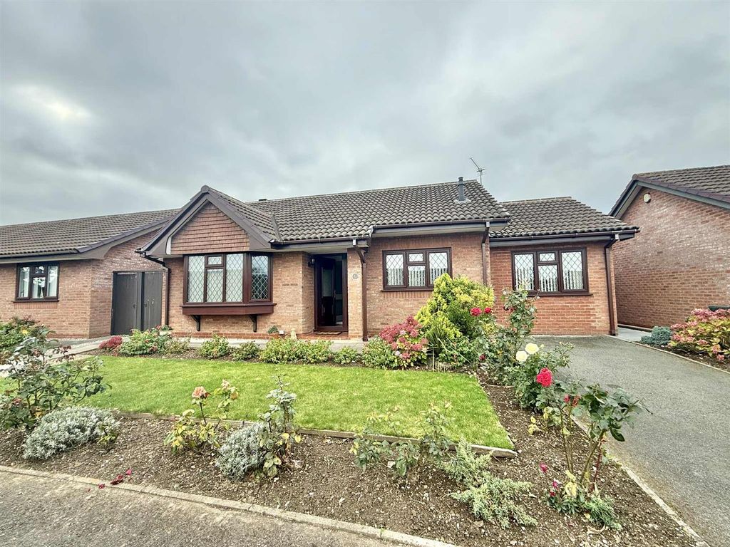 Property photo 1 of 12 Front Aspect